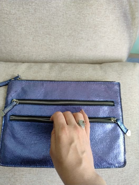 Poșetă plic sau clutch New look albastru metalizat