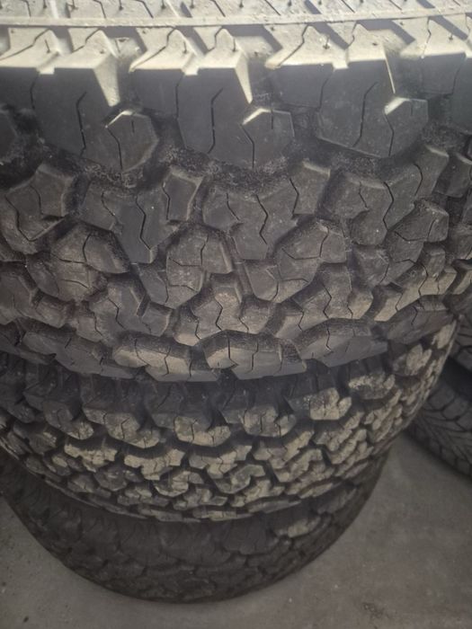 Maxxis Worm Drive 245 70 16