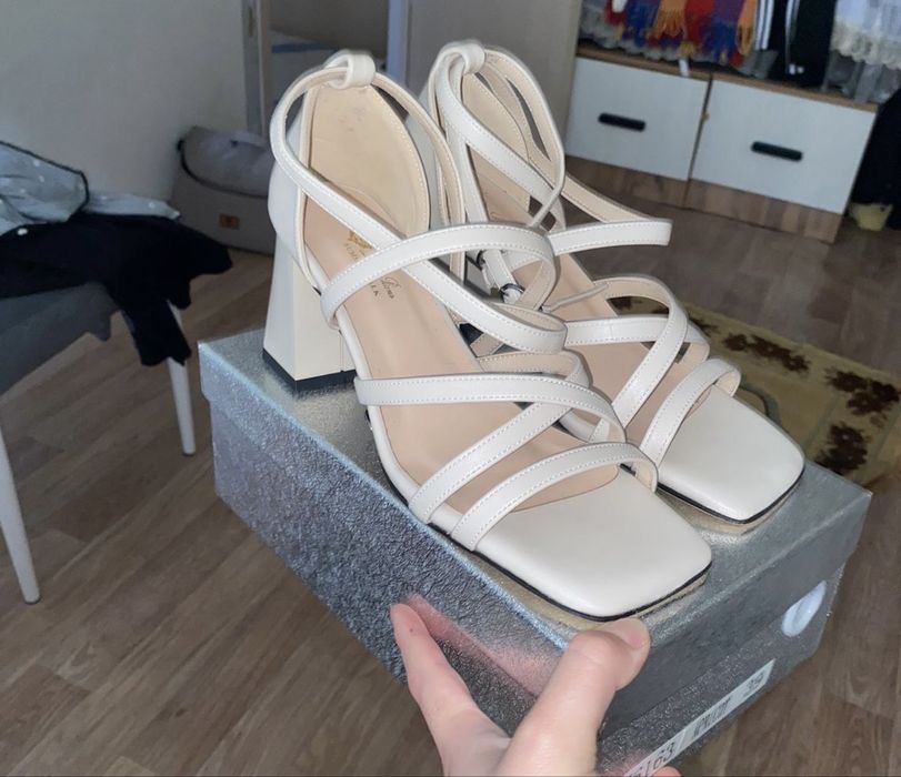 Жаз көктедік аяқ киім