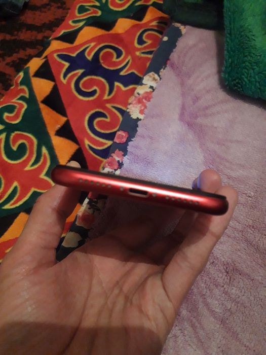 Айфон хр красный