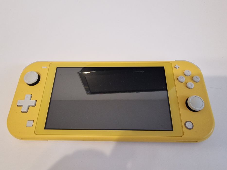 Nintendo Switch Lite (Жълт)
