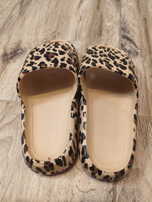 Cozislides papuci tip cloud – model leopard – mărimea 36/37 – noi