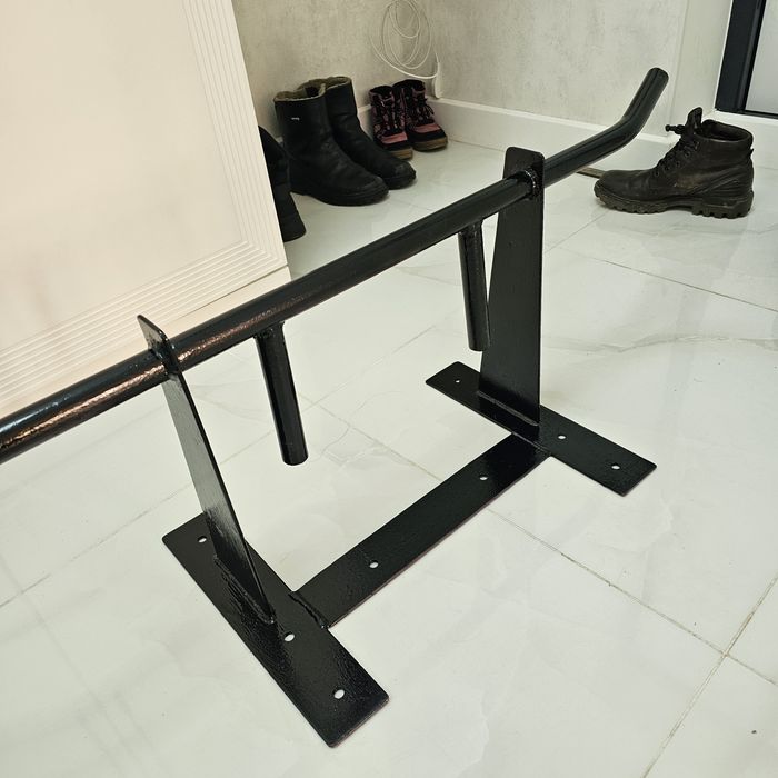 Турник на стену.