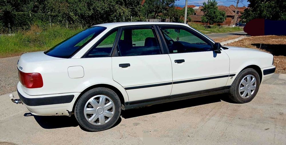 AUDI 80