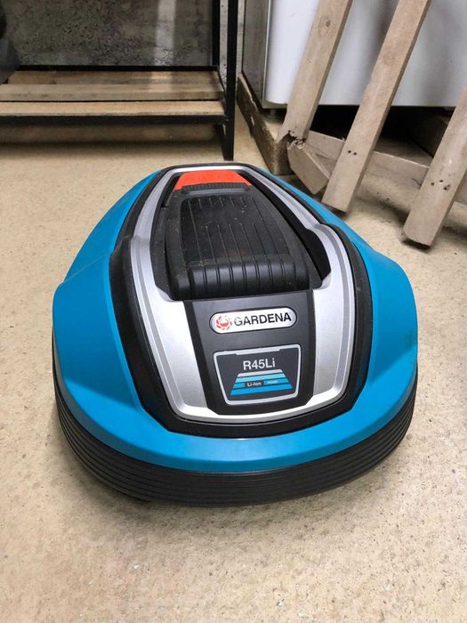 Robot tuns gazon iarba 450 MP NOU GARDENA R45LI cu statie incarcare
