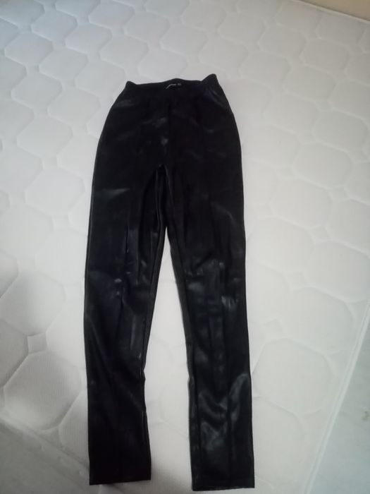 Blugi din piele 40
