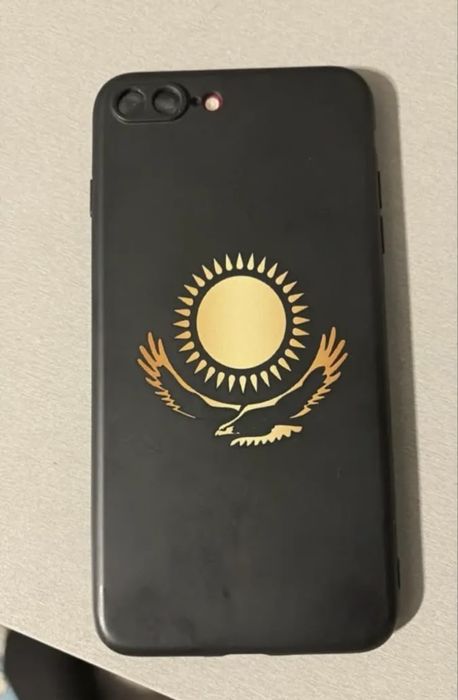 Продам Айфон 8 плюс