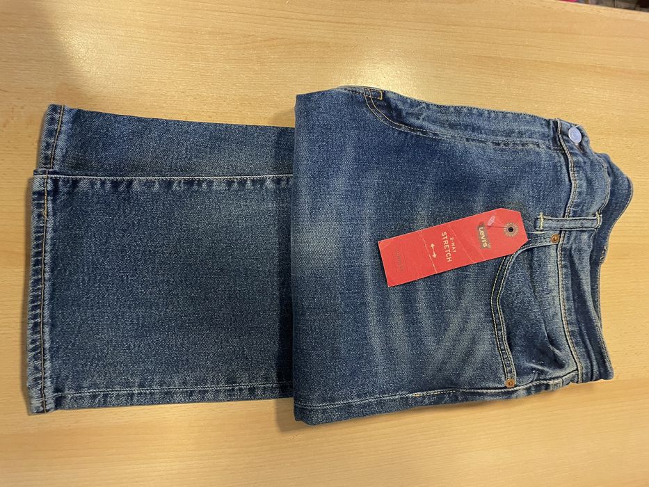 Blugi Levi s NOI 40/34