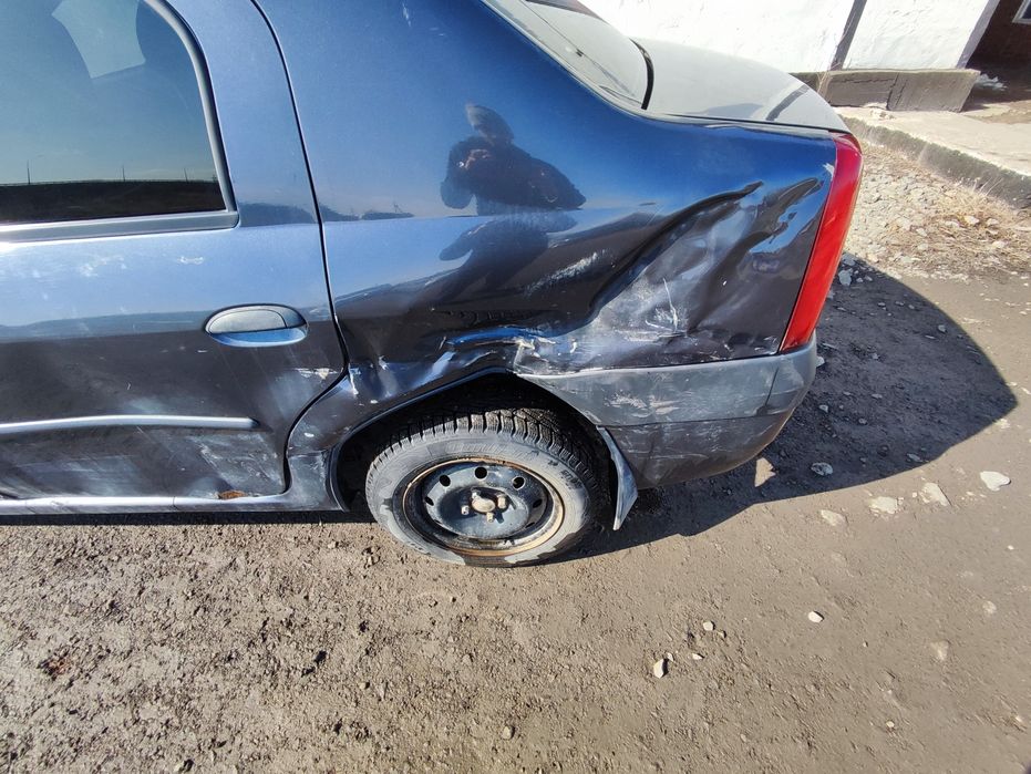 Продаю машину Reno Logan