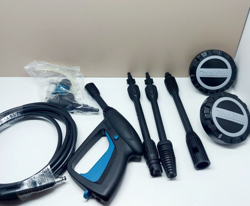 Нова водоструйка Makita HW102
