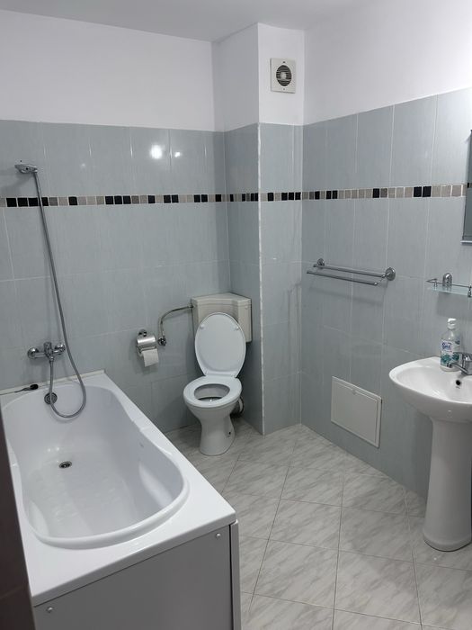 Apartament 3 camere 69mp