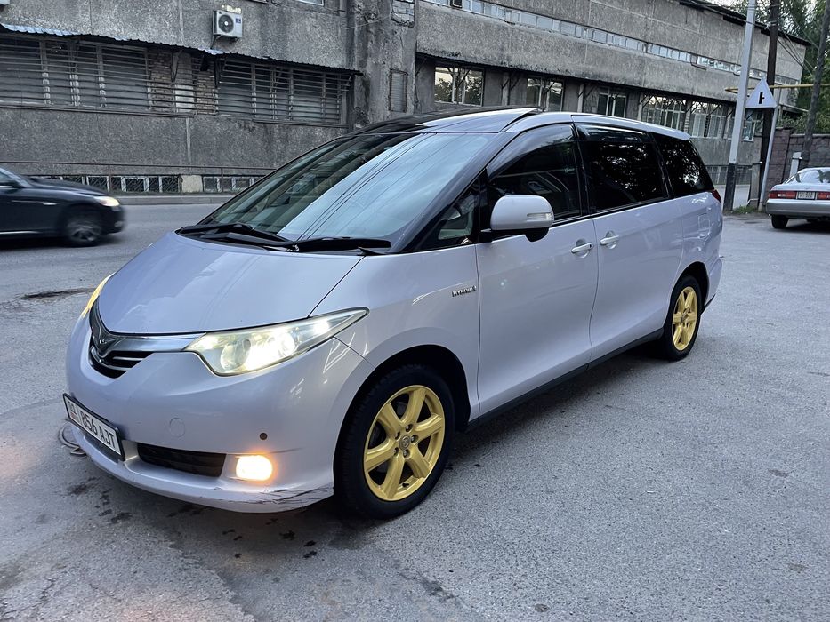 Taxi Toyota Estima