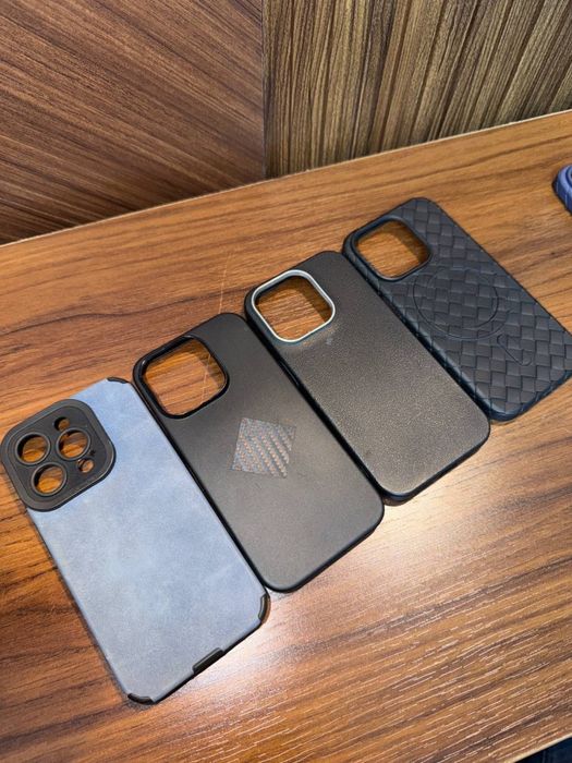 продаются б/у чехлы на 14про и 15про