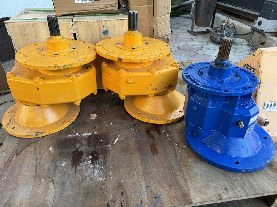 БСУ редуктор цемент шнек бетон электродвигатель бетоносмеситель завот