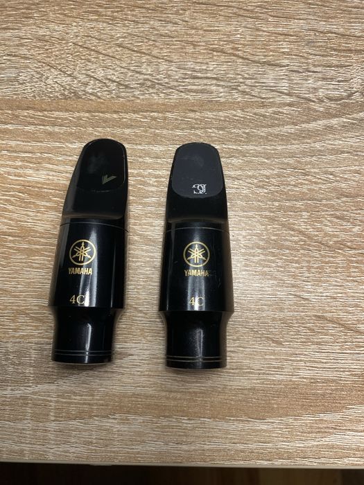 Mustiuce yamaha 4c încărcate