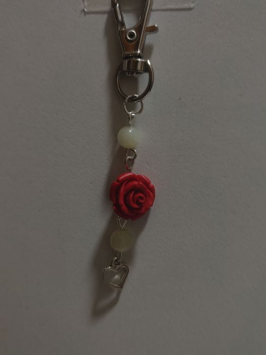 Martisoare handmade din cristale