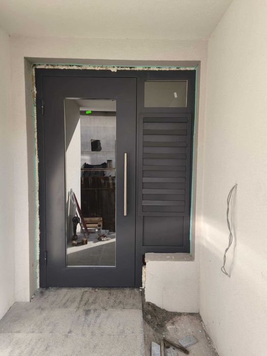 Железарски услуги, портали, огради, парапети, стълби, перголи