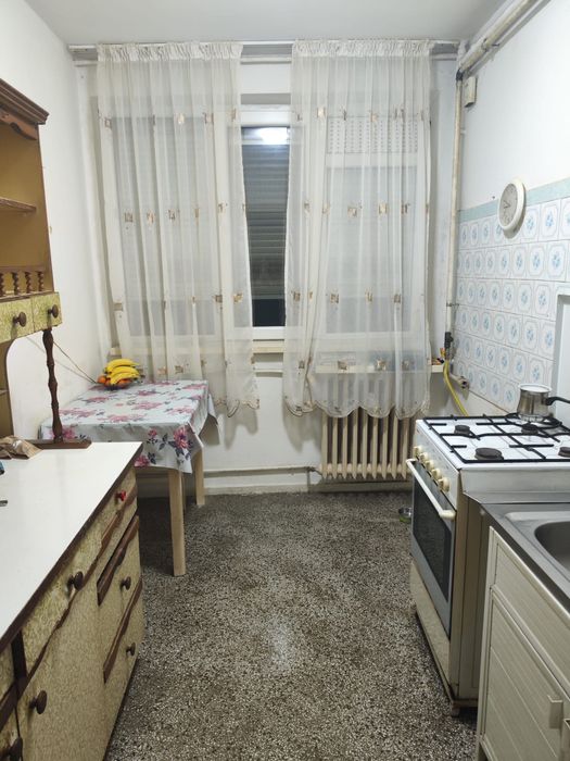 Vand apartament 2 camere