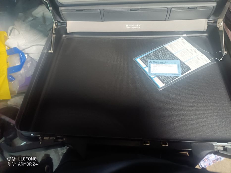 Винтич Твърд Куфар Самсонаит