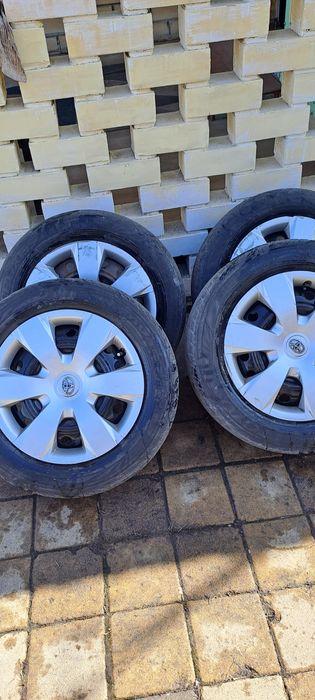 Диски резина на камри 40