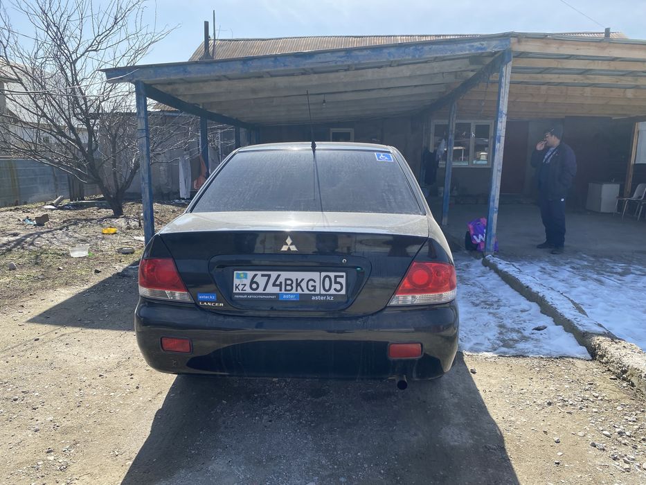 Продам митсубиси лансер 2007 года
