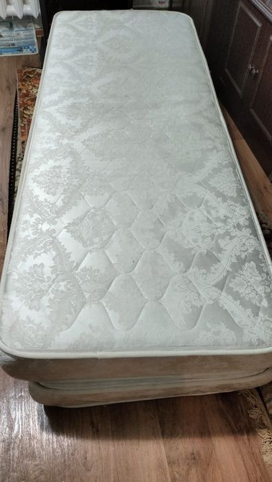 Продам матрас 2 шт