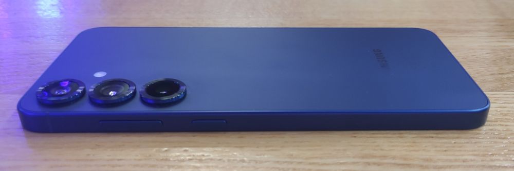 Samsung Galaxy S25 plus