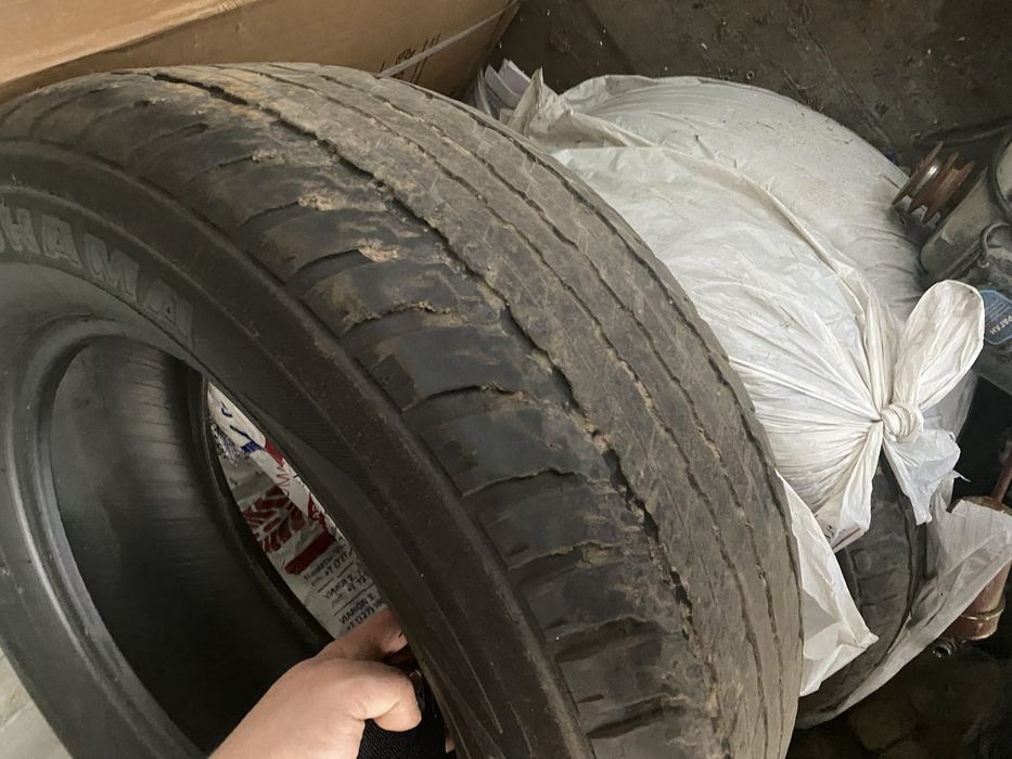 Продам Шины  комплект