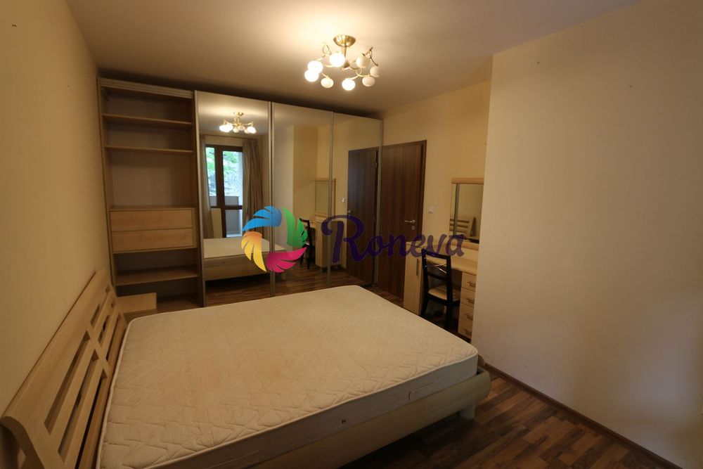 Дава се под наем Двустаен апартамент в Варна, Център - 70 кв.м за 612 € - Снимка #6