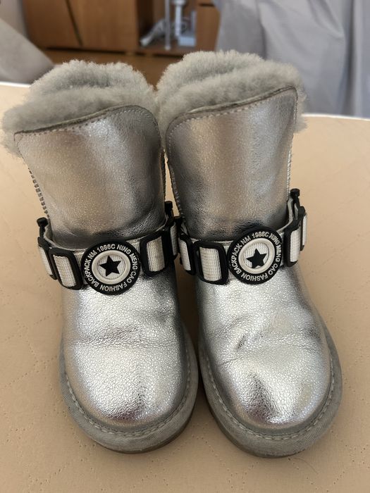 Продам зимние угги