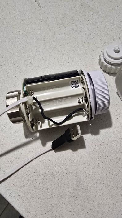 Termostat calorifer Sonoff TRV Zigbee cu alimentator USB