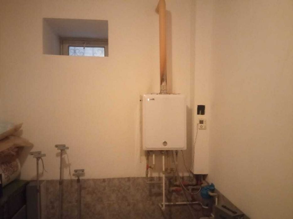 Продается 7 комнатный дом в центре города