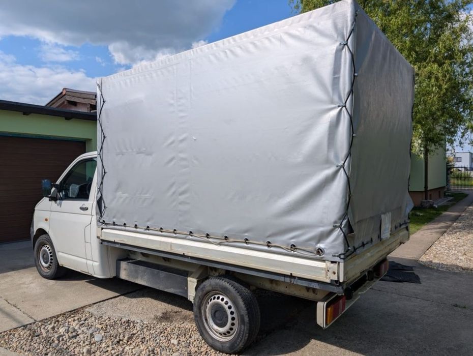Volkswagen Transporter T5 cu 3 locuri, prelata