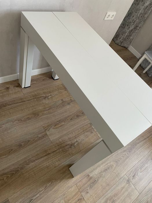 Стол раздвижной Малайзия