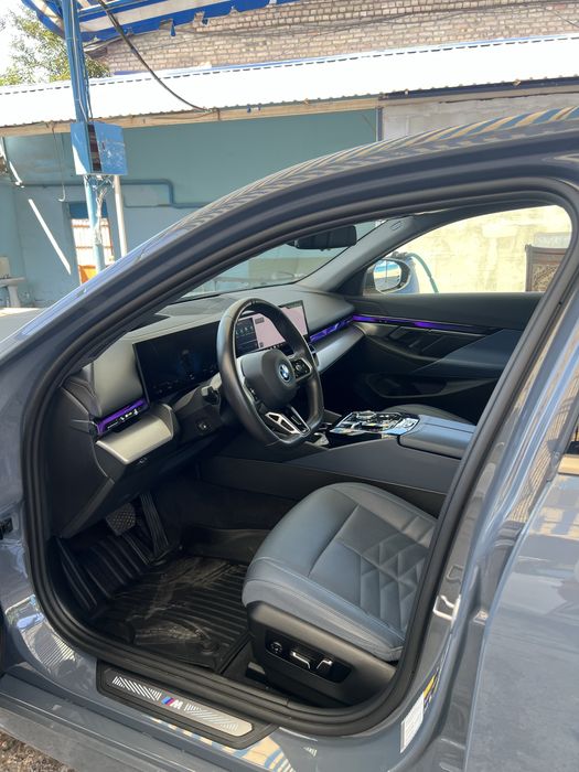 Bmw i 5  50 L  2025 йил