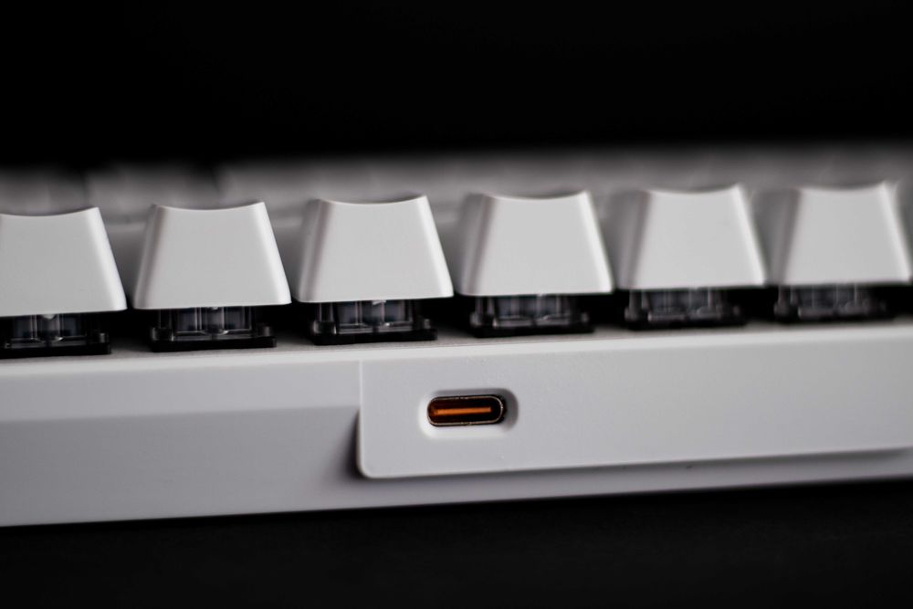 Tastatura mecanica gaming RGB, conectare prin cablu, 12 moduri