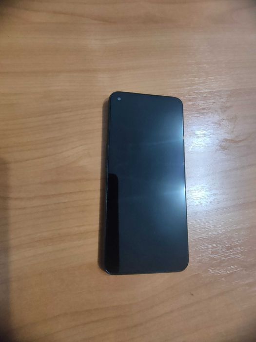 Vând Realme 8  5G