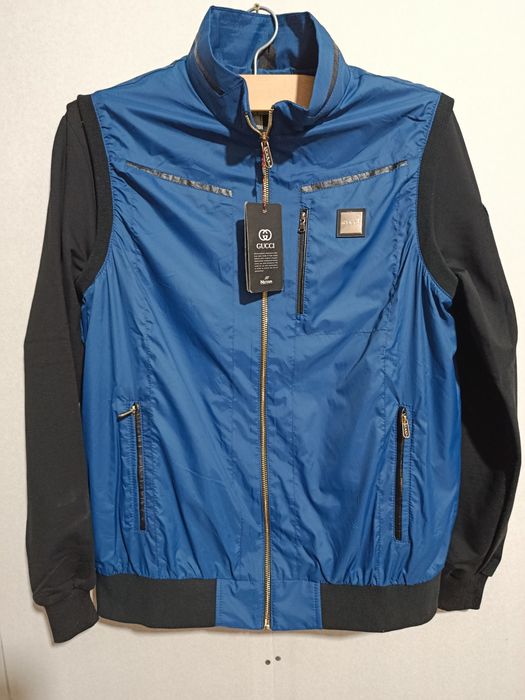 Диккат! Арзон нархда янги кийимлар сотилади