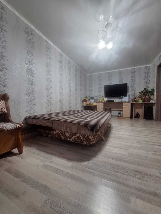 продам 2х ком квартиру