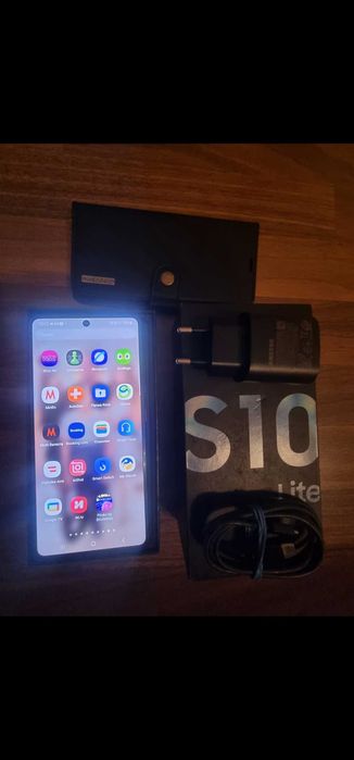 Samsung s10 lite телефон