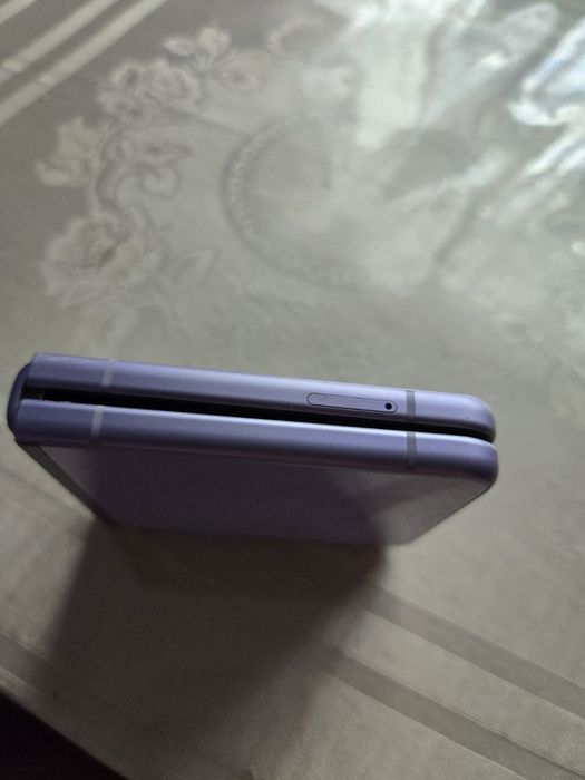 Samsung Galaxy Z Flip3