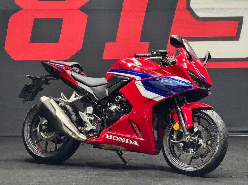 Honda CBR400R 2025 • 400cc • ABS + TCS • идеал ҳолат