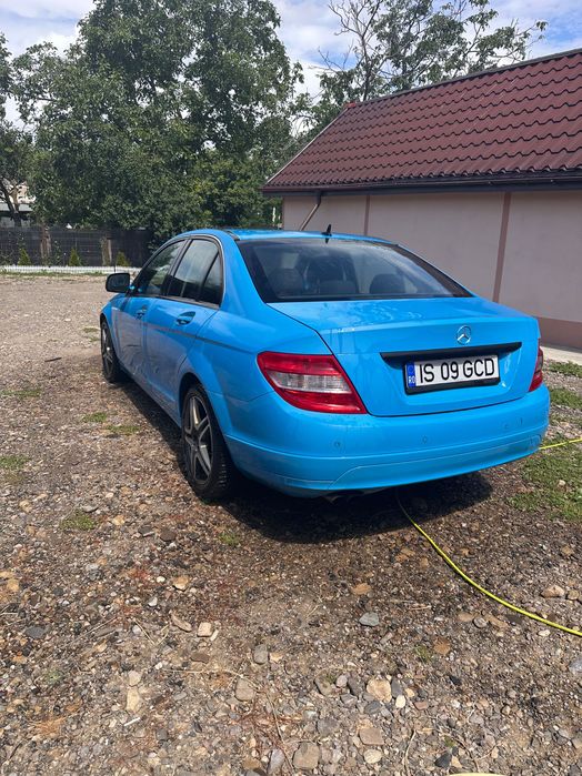 În stare foarte bună acte la zi la probă