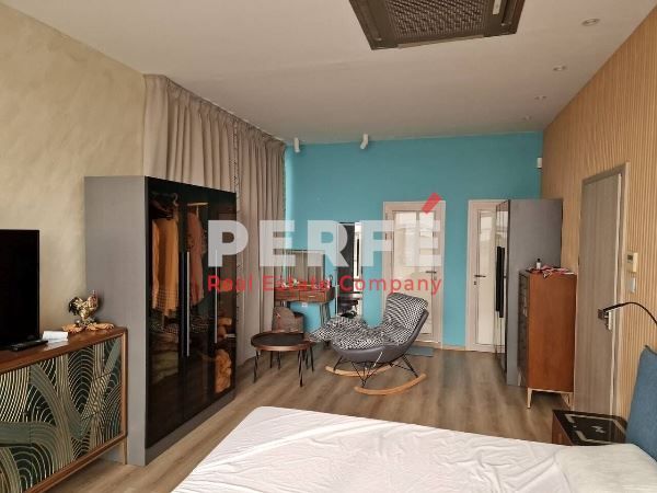 Продава се Многостаен апартамент в к.к. Слънчев бряг - 346 кв.м за 1648 €/кв.м - Снимка #3