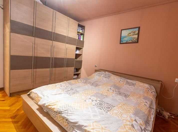 Продава се Тристаен апартамент в София, Център - 108 кв.м за 1181 €/кв.м - Снимка #4