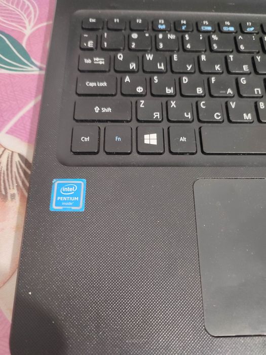 Ноутбук Асеr Pentium N3710