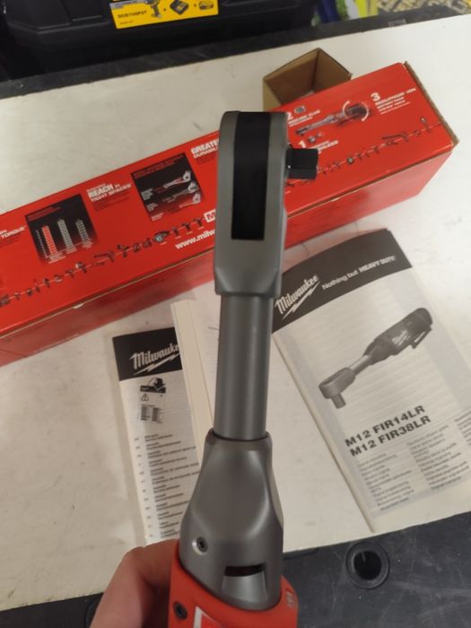 Milwaukee Акумулаторна тресчотка M12 FIR38LR-0, 12 V, 75 Nm, 3/8"