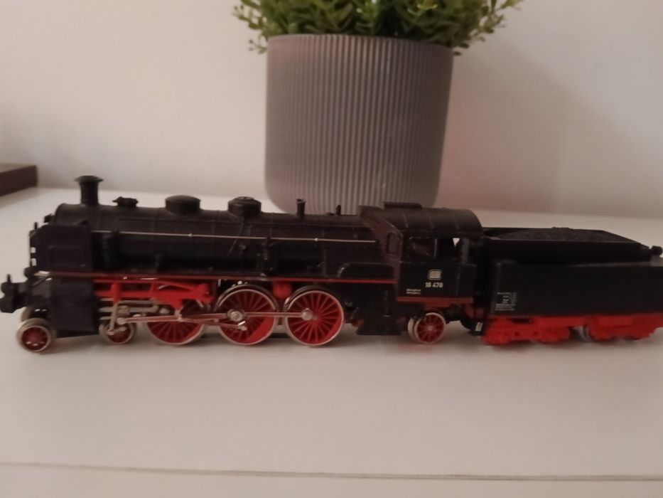 Locomotiva marklin AC 18 478 scara h0