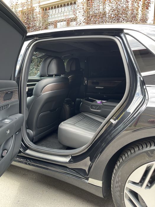 Genesis GV 90 full pazitsiya