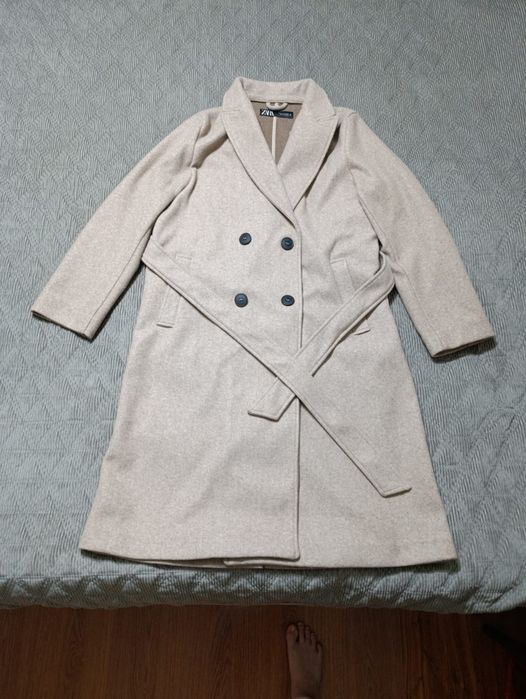 Новая пальто Zara